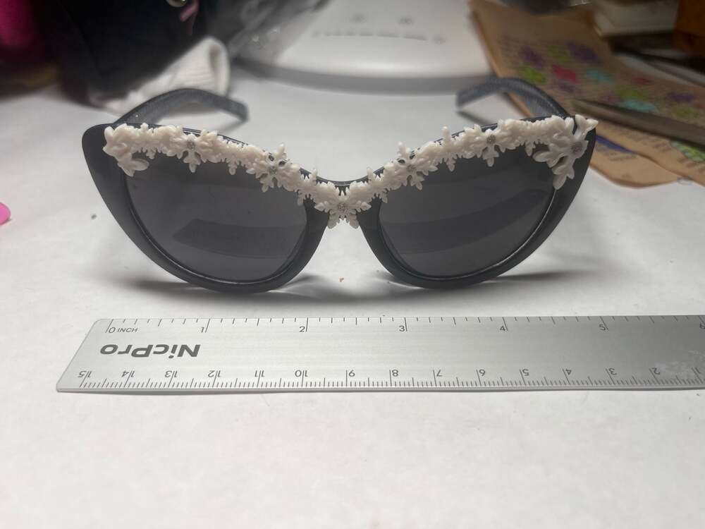 Disney Frozen Snowflake Embellished Glitter Sunglasses